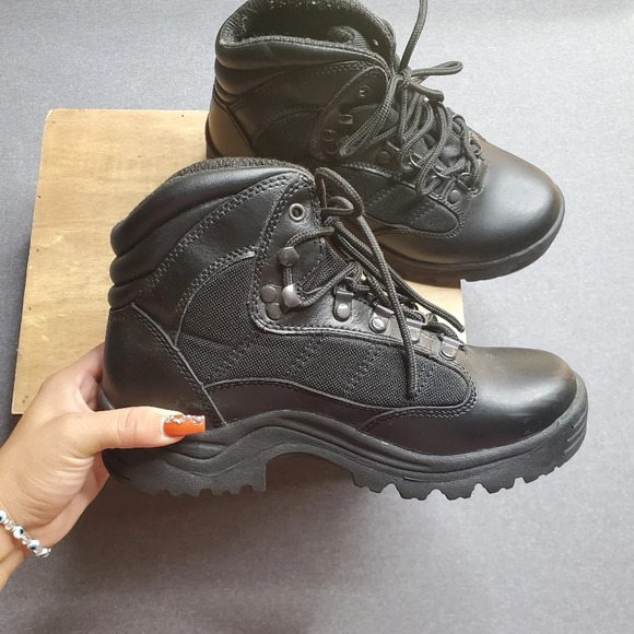 Ozark Trail Black Boots - Picture 3 of 7